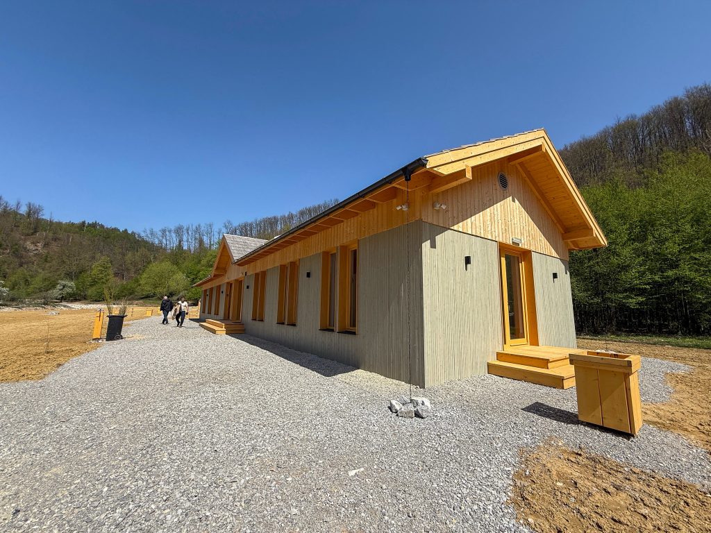Primul camping modern din Bihor langa Lacul Vida