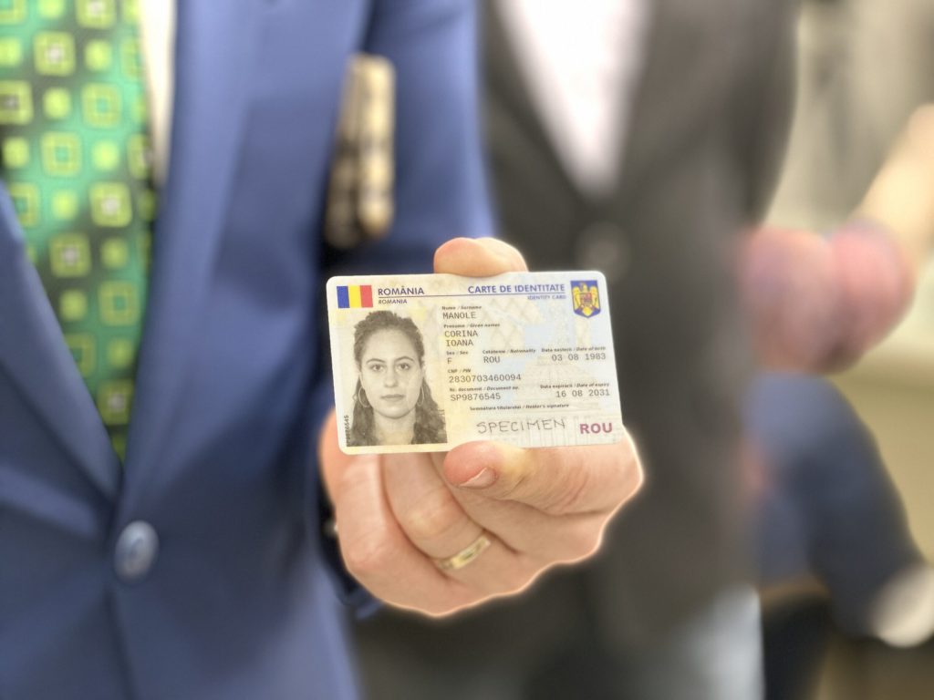 Oradea lider in digitalizare Lansarea noii carti electronice