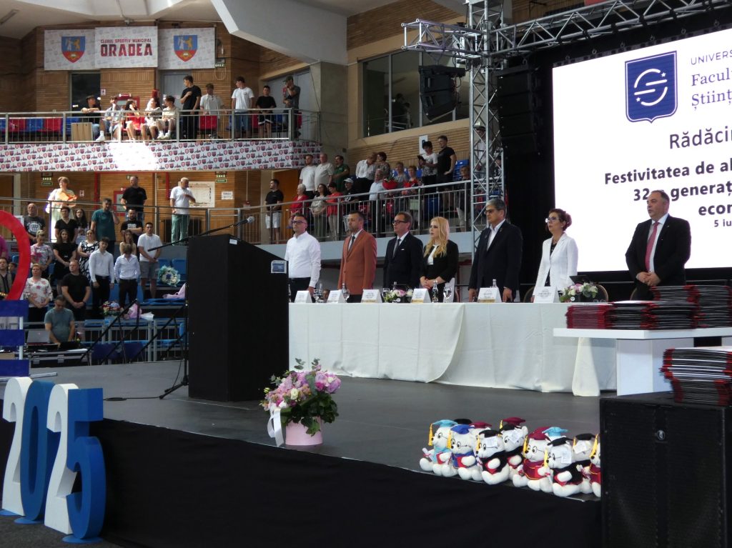 Emotie si aplauze la festivitatea de absolvire 2025