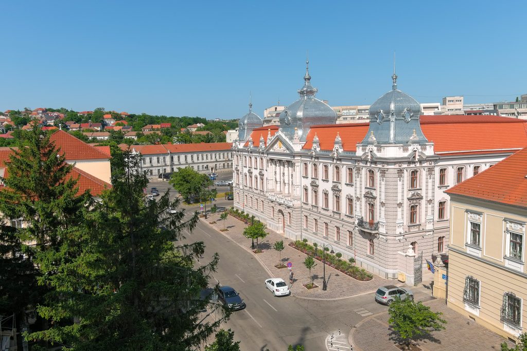 Noul sediu al CJ Bihor aproape terminat