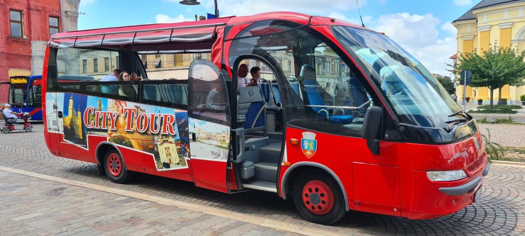 OTL reia cursele de agrement cu autobuzul turistic 14 15 iunie