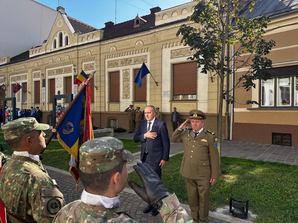 Ceremonie militara in Oradea de Ziua Imnului National