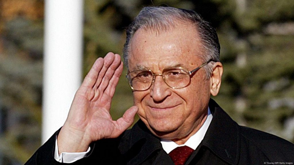 Ion Iliescu a murit sfaritul unei epoci politice