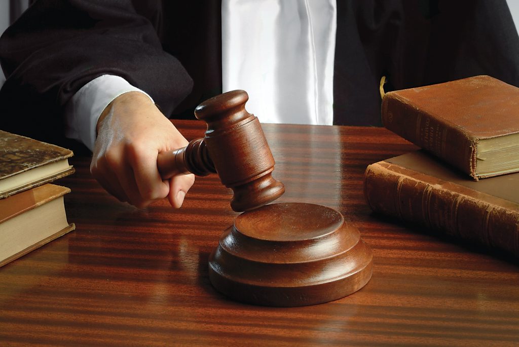 Profesor din Curtuiseni acuzat de agresiune sexuala