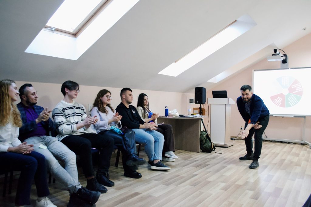 Oradea lanseaza proiectul Lideri de viitor