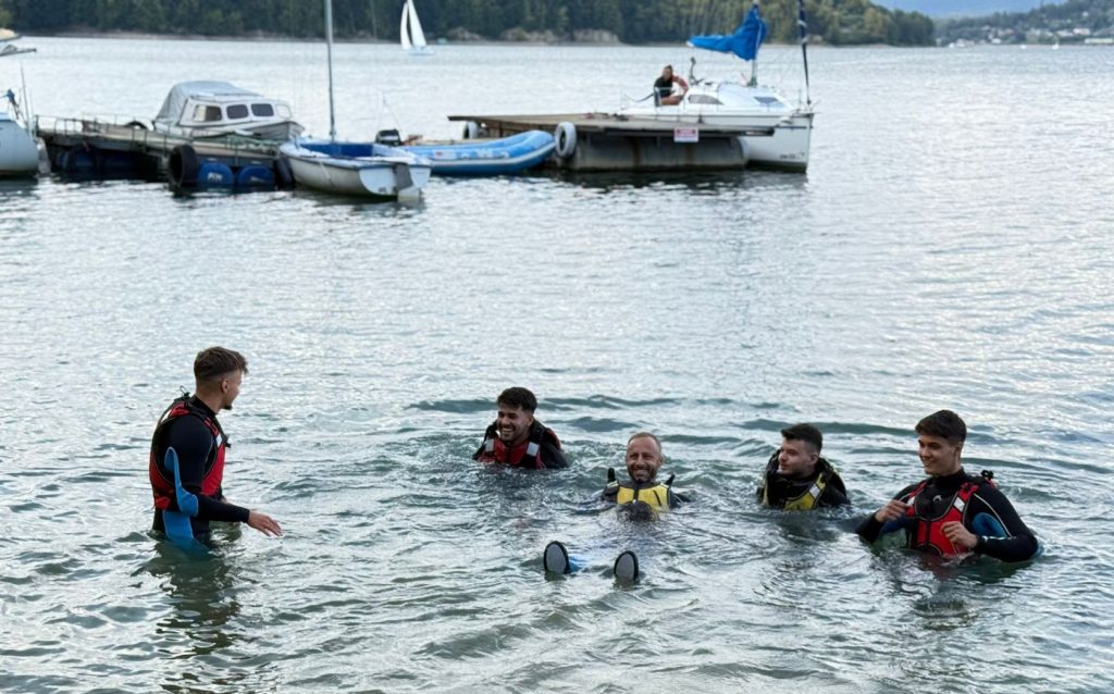 Studenti UO in Polonia tabara sporturi acvatice si supravietuire